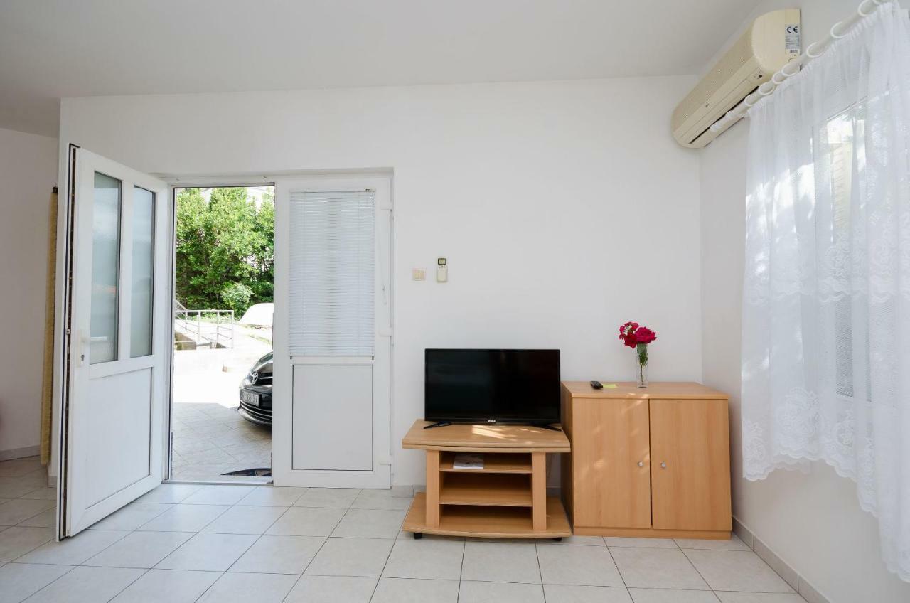 Apartments Branimir Нови-Винодолски Экстерьер фото